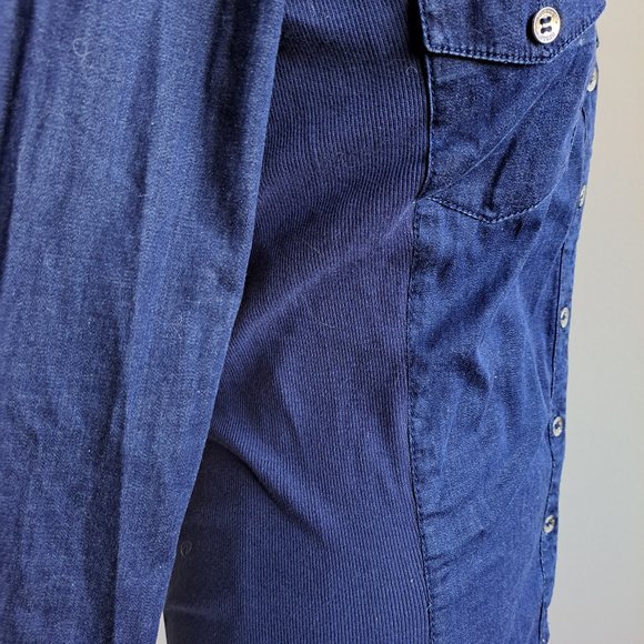 Guess Women's Blue Demin V Neck Button down Shirt Top Size S - Picture 8 of 15